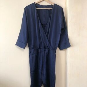 CLUB MONACO Jumpsuit Satin Navy Pyjama Evening 3/4 Sleeve Crop V Plunge Relaxed